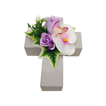 Plastic flower arrangement: Phalaenopsis orchid, ARLOMA rose, plant cross, white and purple, 20x15x11cm Plastic flower arrangement: Phalaenopsis orchid, ARLOMA rose, plant cross, white and purple, 20x15x11cm