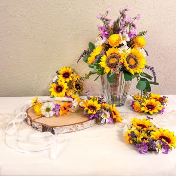 Joyful Bride - Customised bridal bouquet with candle wreaths and hairband - Customer request from Sheridan