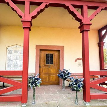 Midnight Bloom large bouquets for arch and church – customer request from Julie Fleur Midnight Bloom large bouquets for arch and church – customer request from Julie Fleur