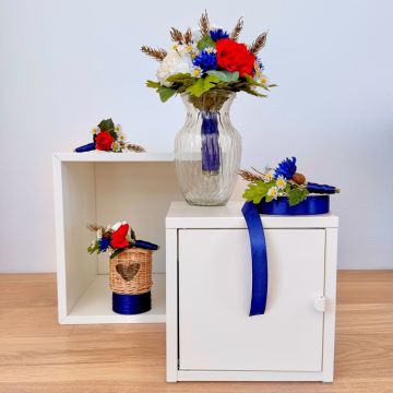 Where love grows and values flourish – a bridal bouquet with corsages, customer request from Tina