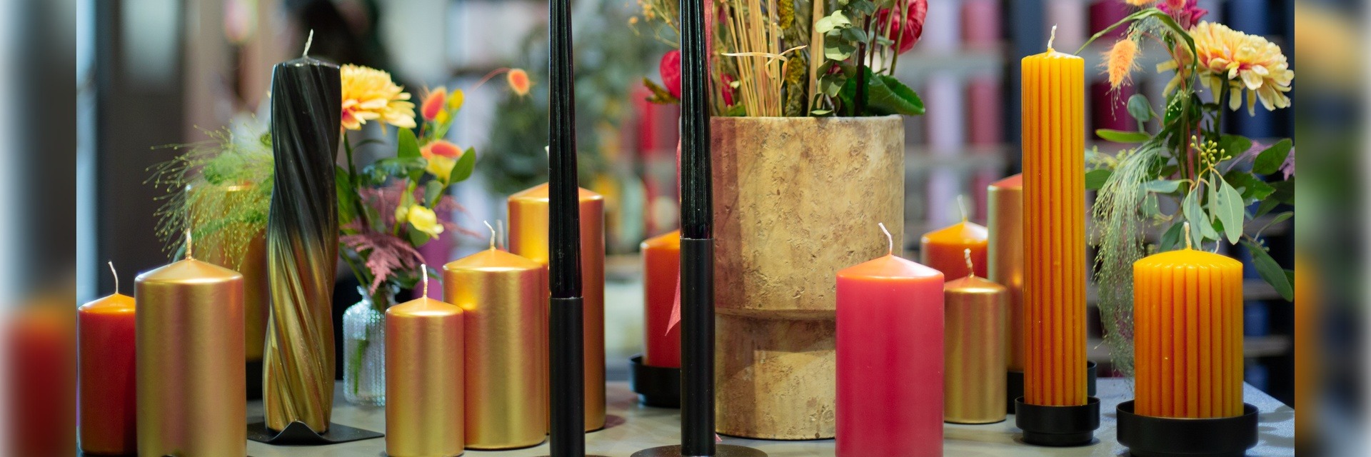 Candles at INNA Glas