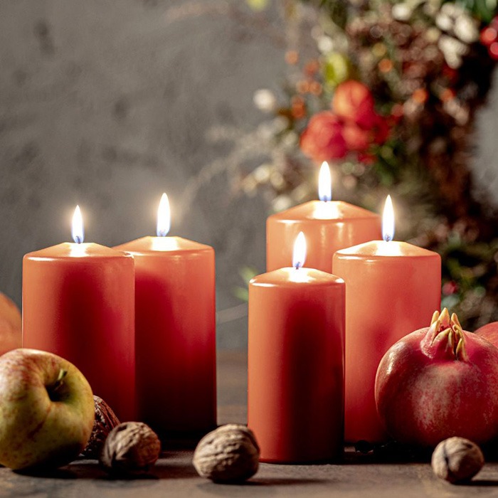 Red christmas candles