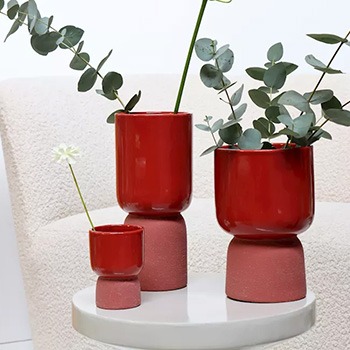 Red flower pots