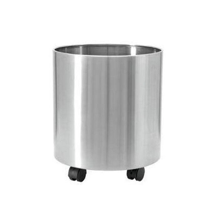 Flower pots with wheels